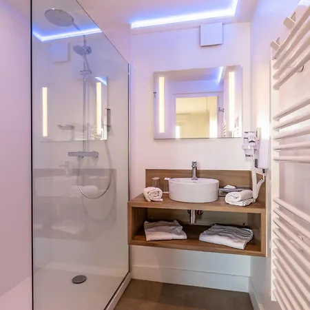 Otel Kemaris