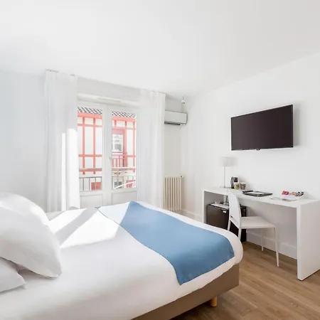 Kemaris Otel 3*